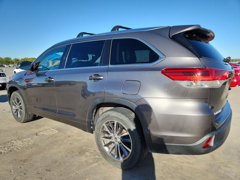 Photo 2 from auction – 2018 TOYOTA HIGHLANDER with VIN 5TDKZRFH9JS548187