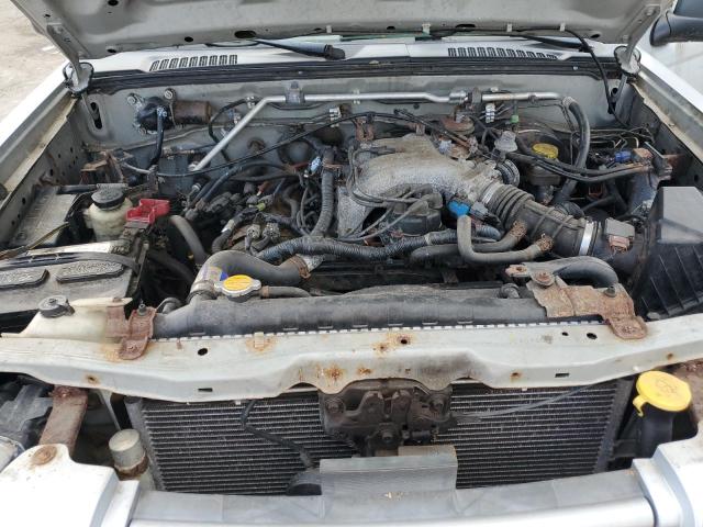 Photo 11 from auction – 2003 NISSAN FRONTIER C with VIN 1N6ED29YX3C464606