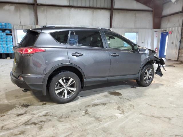Photo 3 from auction – 2017 TOYOTA RAV4 XLE with VIN JTMRFREV2HJ121360