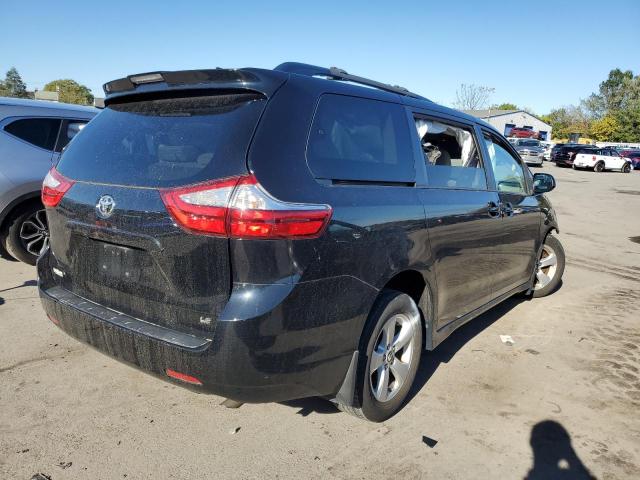 Photo 3 from auction – 2018 TOYOTA SIENNA LE with VIN 5TDKZ3DCXJS926540