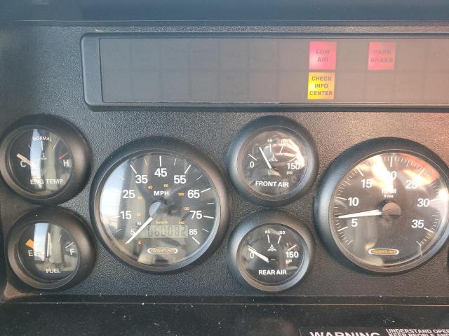 Photo 8 from auction – 2004 FREIGHTLINER MERIDIAN with VIN 4UZAAHDC34CN23162