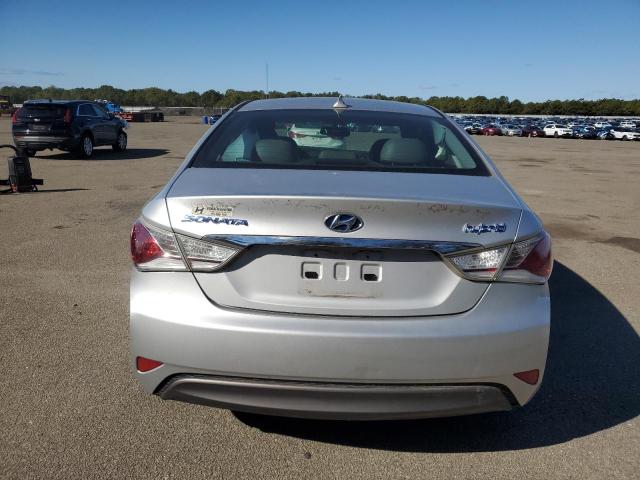 Photo 6 from auction – 2012 HYUNDAI UK with VIN KMHEC4A44CA044762