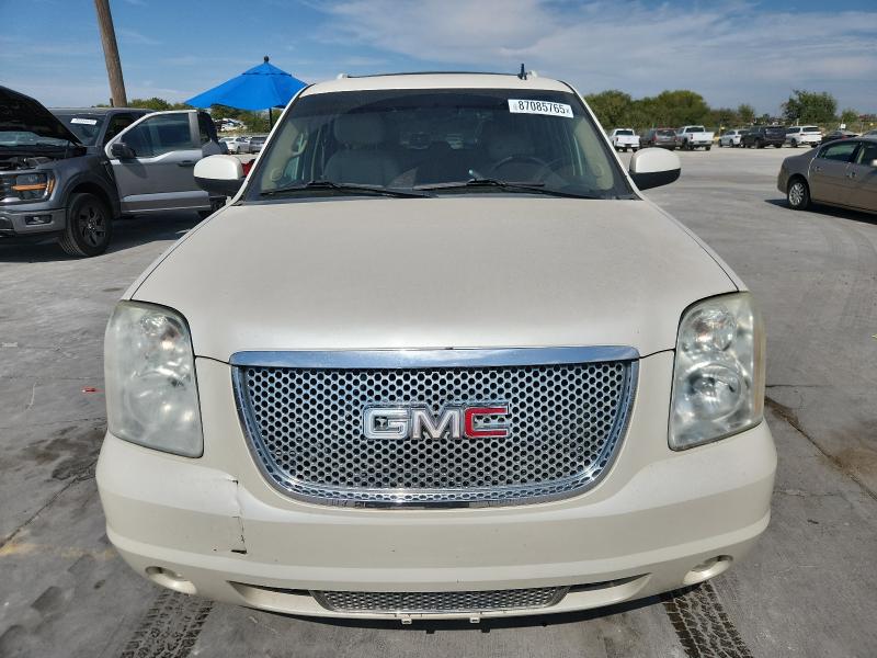 Photo 5 from auction – 2011 GMC YUKON DENA with VIN 1GKS2EEF5BR103849