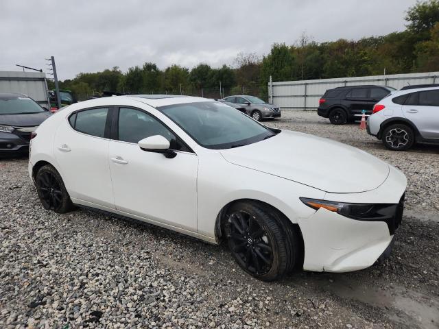 Photo 4 from auction – 2019 MAZDA 3 PREMIUM with VIN JM1BPANM3K1129580