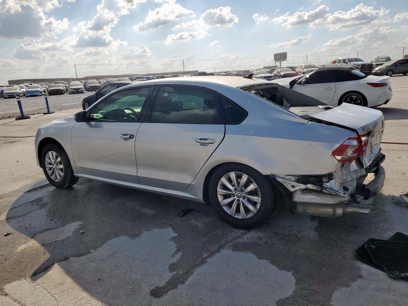 Photo 2 from auction – 2015 VOLKSWAGEN PASSAT S with VIN 1VWAT7A38FC021583