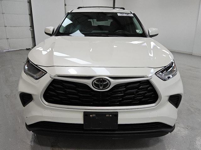 Photo 5 from auction – 2021 TOYOTA HIGHLANDER with VIN 5TDCZRBH2MS538258