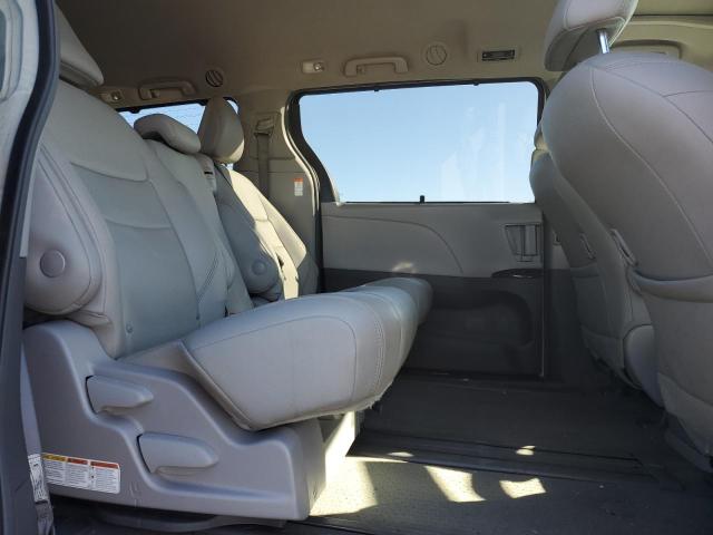 Photo 11 from auction – 2018 TOYOTA SIENNA with VIN 5TDYZ3DC6JS941269