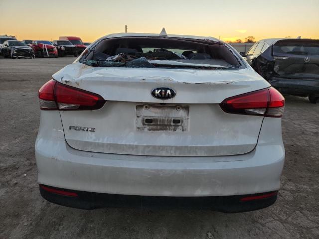 Photo 6 from auction – 2018 KIA FORTE LX with VIN 3KPFL4A79JE230195