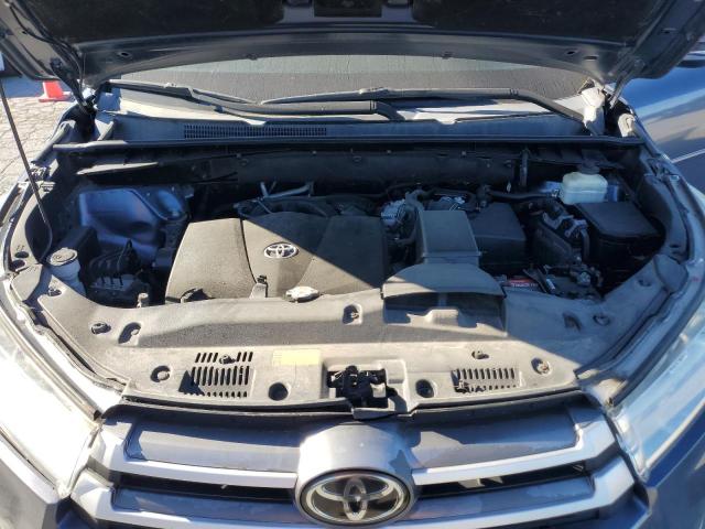 Photo 12 from auction – 2018 TOYOTA HIGHLANDER with VIN 5TDZZRFH6JS250405