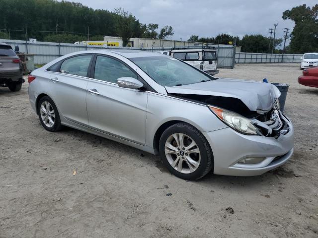 Photo 4 from auction – 2011 HYUNDAI SONATA SE with VIN 5NPEC4AB2BH304196