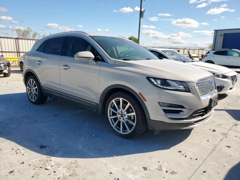 Photo 4 from auction – 2019 LINCOLN MKC RESERV with VIN 5LMCJ3C91KUL04481
