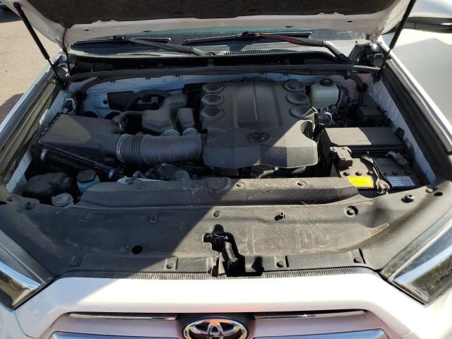 Photo 11 from auction – 2020 TOYOTA 4RUNNER SR with VIN JTEBU5JR2L5756648