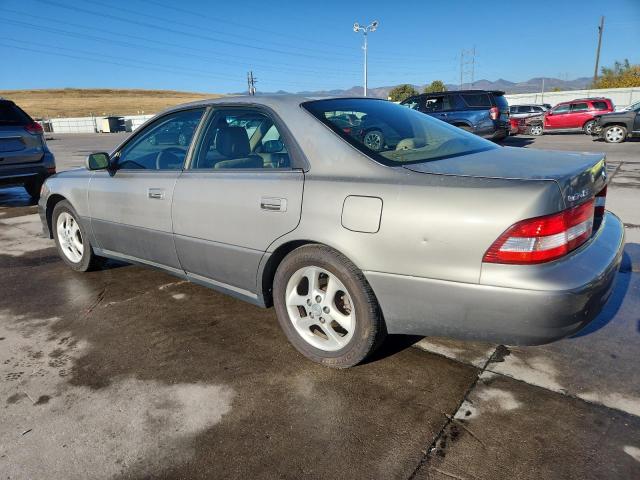 Photo 2 from auction – 2000 LEXUS ES 300 with VIN JT8BF28G8Y0270026