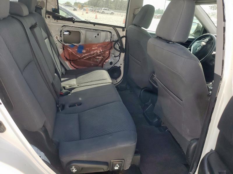Photo 11 from auction – 2015 TOYOTA HIGHLANDER with VIN 5TDZARFH2FS011416