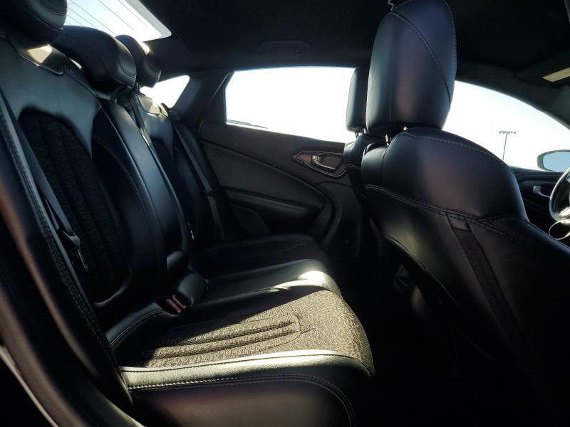 Photo 10 from auction – 2015 CHRYSLER 200 S with VIN 1C3CCCBB2FN726964