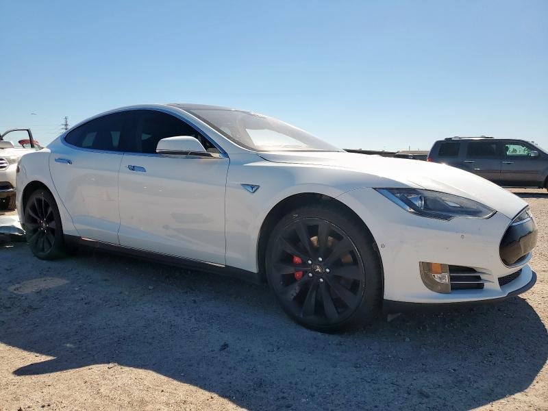 Photo 4 from auction – 2015 TESLA MODEL S P8 with VIN 5YJSA1H48FF090026