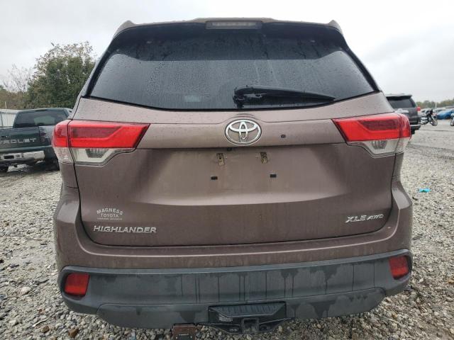Фото 6 с аукциона – 2017 TOYOTA HIGHLANDER с VIN 5TDJZRFH8HS412753