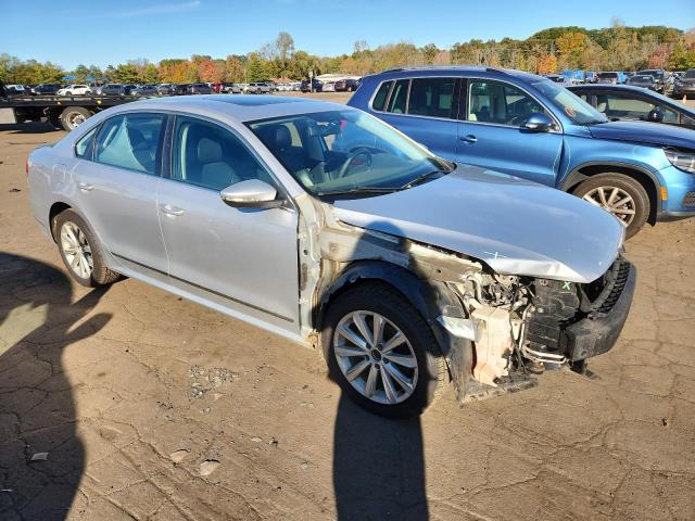 Photo 4 from auction – 2012 VOLKSWAGEN PASSAT SEL with VIN 1VWCP7A3XCC030021