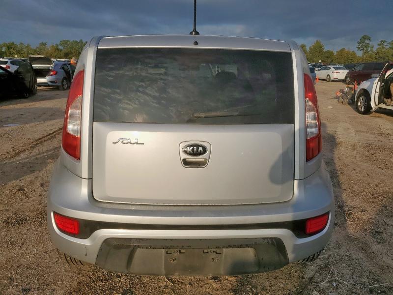 Photo 6 from auction – 2013 KIA SOUL with VIN KNDJT2A51D7754572