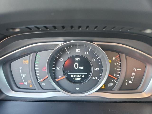 Photo 9 from auction – 2017 VOLVO XC60 T5 with VIN YV440MDJXH2084837