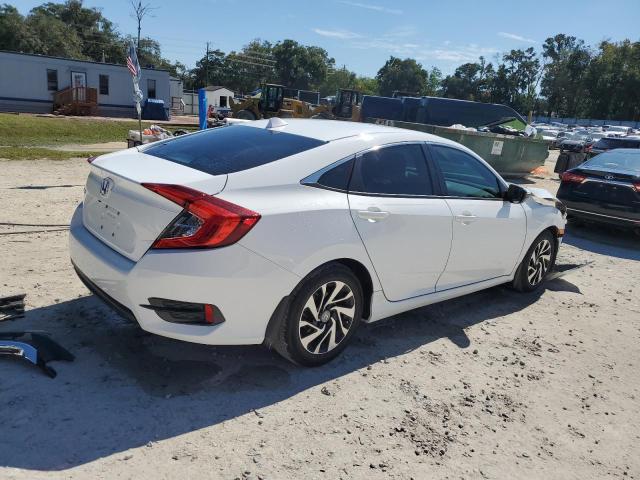 Photo 3 from auction – 2017 HONDA CIVIC LX with VIN 19XFC2F55HE030145