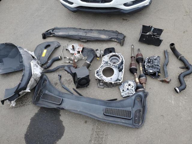 Photo 13 from auction – 2016 FORD ESCAPE with VIN 1FMCU9GX0GUC47767