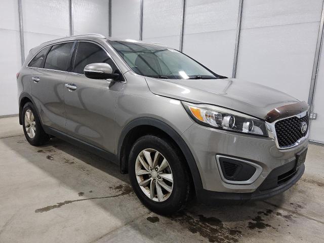 Photo 4 from auction – 2016 KIA SORENTO LX with VIN 5XYPG4A3XGG071950