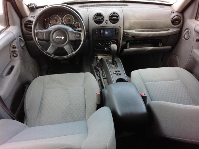 Photo 8 from auction – 2005 JEEP LIBERTY SP with VIN 1J4GL48K85W707493
