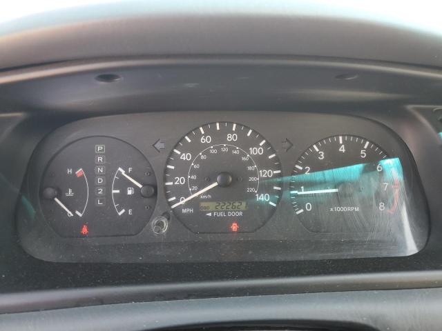Photo 9 from auction – 2000 TOYOTA CAMRY LE with VIN 4T1BG22K5YU680055