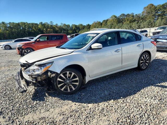 NISSAN ALTIMA 2.5 2017 with VIN 1N4AL3AP1HC179903 - Photo from auction