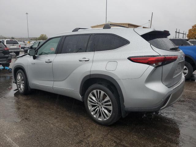 Photo 2 from auction – 2021 TOYOTA HIGHLANDER with VIN 5TDEBRCH8MS028654