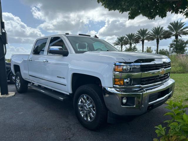 Фото 1 с аукциона – 2015 CHEVROLET SILVERADO с VIN 1GC1KWE85FF550686