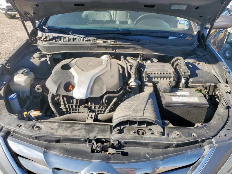 Photo 11 from auction – 2012 HYUNDAI SONATA SE with VIN 5NPEC4AB0CH369100
