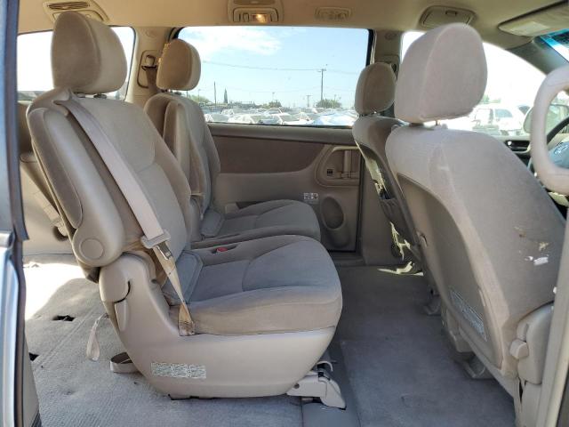 Photo 11 from auction – 2004 TOYOTA SIENNA CE with VIN 5TDZA23C24S218465