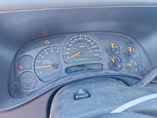 Photo 9 from auction – 2004 CHEVROLET SILVERADO with VIN 1GCEC19T04Z217727