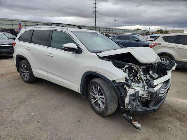 Photo 4 from auction – 2017 TOYOTA HIGHLANDER with VIN 5TDJZRFH6HS517923