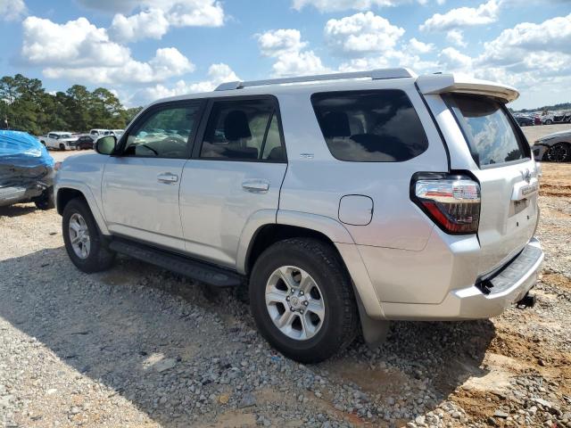 Photo 2 from auction – 2018 TOYOTA 4RUNNER SR5 with VIN JTEZU5JR0J5191165