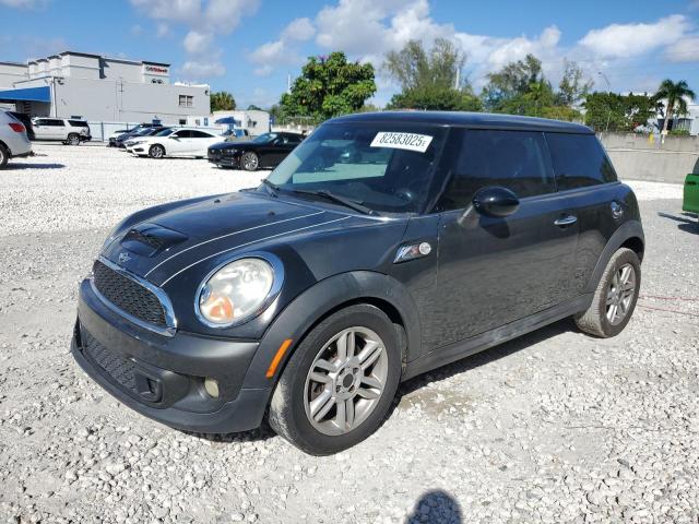 MINI COOPER S 2011 with VIN WMWSV3C58BTY11594 - Photo from auction