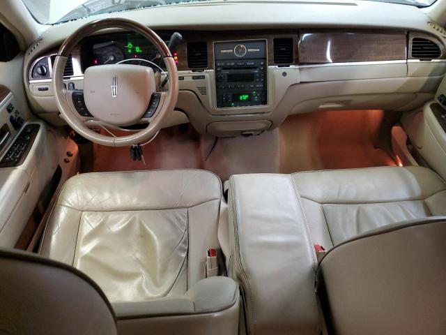 Photo 8 from auction – 2007 LINCOLN TOWN CAR D with VIN 1LNHM83V47Y603411