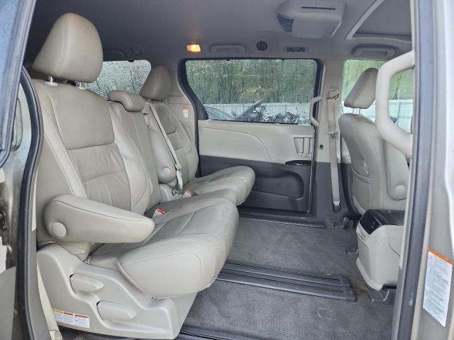 Photo 11 from auction – 2015 TOYOTA SIENNA XLE with VIN 5TDYK3DC2FS627758