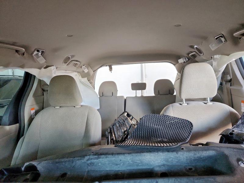 Photo 10 from auction – 2018 TOYOTA SIENNA L with VIN 5TDZZ3DC3JS954257