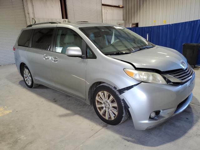 Photo 4 from auction – 2011 TOYOTA SIENNA XLE with VIN 5TDDK3DC2BS013933