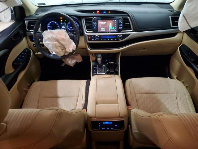 Фото 8 с аукциона – 2018 TOYOTA HIGHLANDER с VIN 5TDBZRFHXJS886973