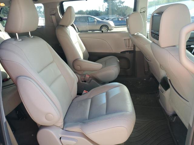 Photo 11 from auction – 2017 TOYOTA SIENNA XLE with VIN 5TDDZ3DC0HS168369
