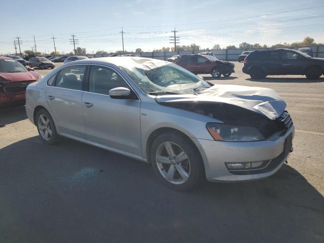 Photo 4 from auction – 2015 VOLKSWAGEN PASSAT S with VIN 1VWAS7A39FC110212