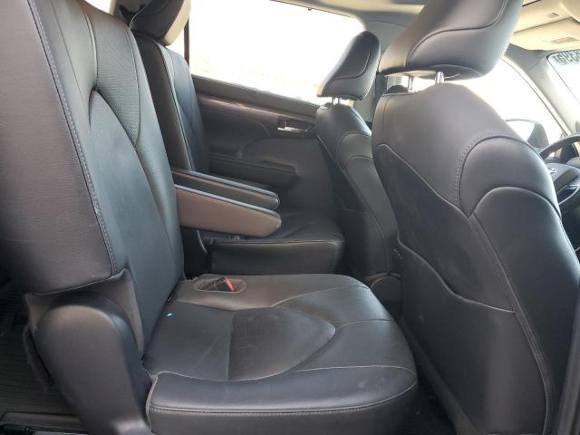 Photo 11 from auction – 2021 TOYOTA HIGHLANDER with VIN 5TDDZRBH2MS526826