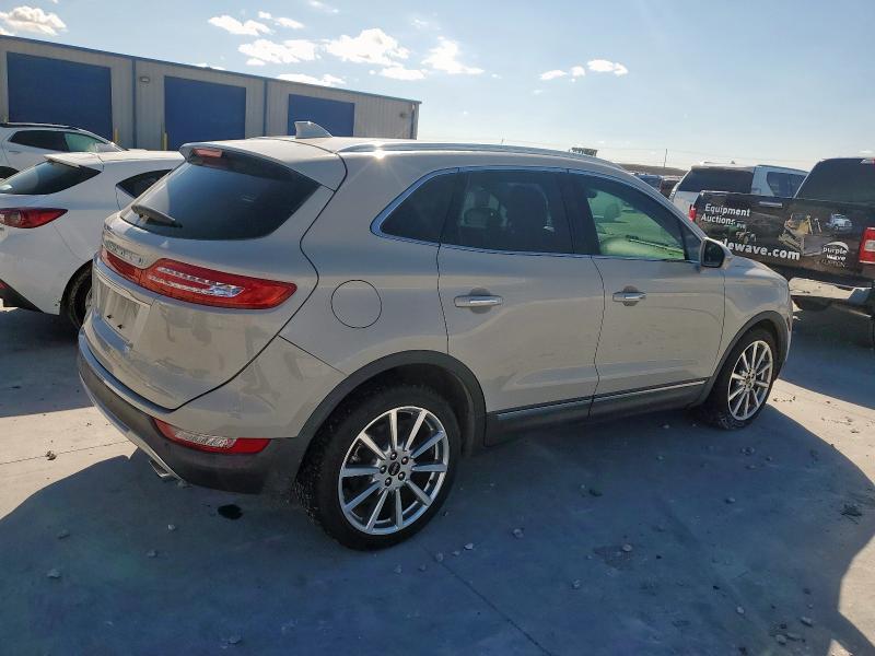 Photo 3 from auction – 2019 LINCOLN MKC RESERV with VIN 5LMCJ3C91KUL04481