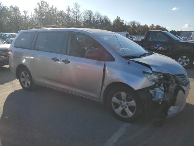 Photo 4 from auction – 2012 TOYOTA SIENNA with VIN 5TDZK3DC3CS210035