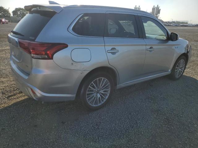 Photo 3 from auction – 2022 MITSUBISHI OUTLANDER with VIN JA4J2VA75NZ053118