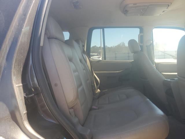 Photo 11 from auction – 2005 FORD EXPLORER with VIN 1FMZU63K85UA06538